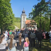 Klanjčani svetom misom proslavili svog nebeskog zaštitnika i blagoslovili obnovljenu Kalvariju